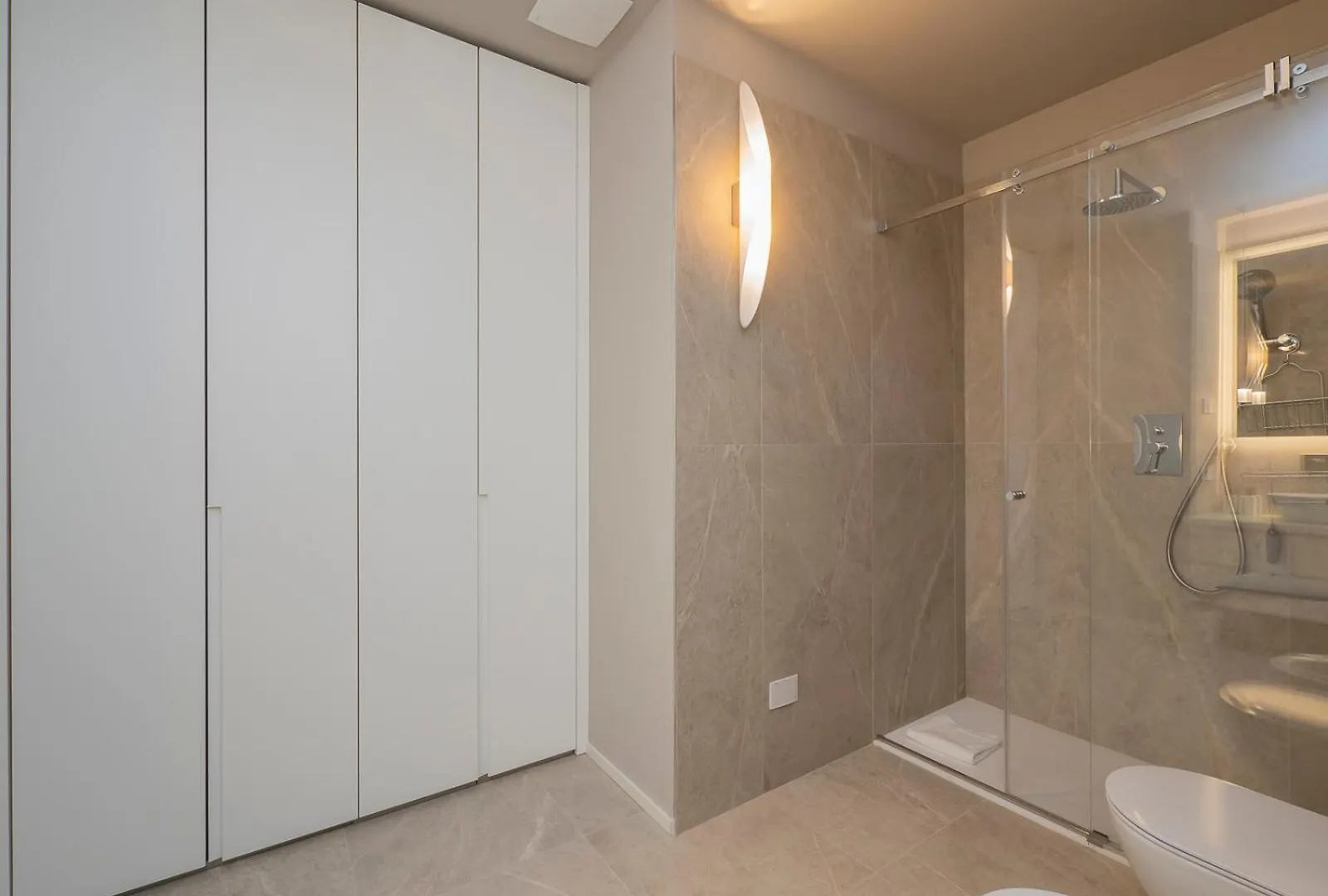 Xenia Apartments - Modern Suite In Sant'Ambrogio Milán
